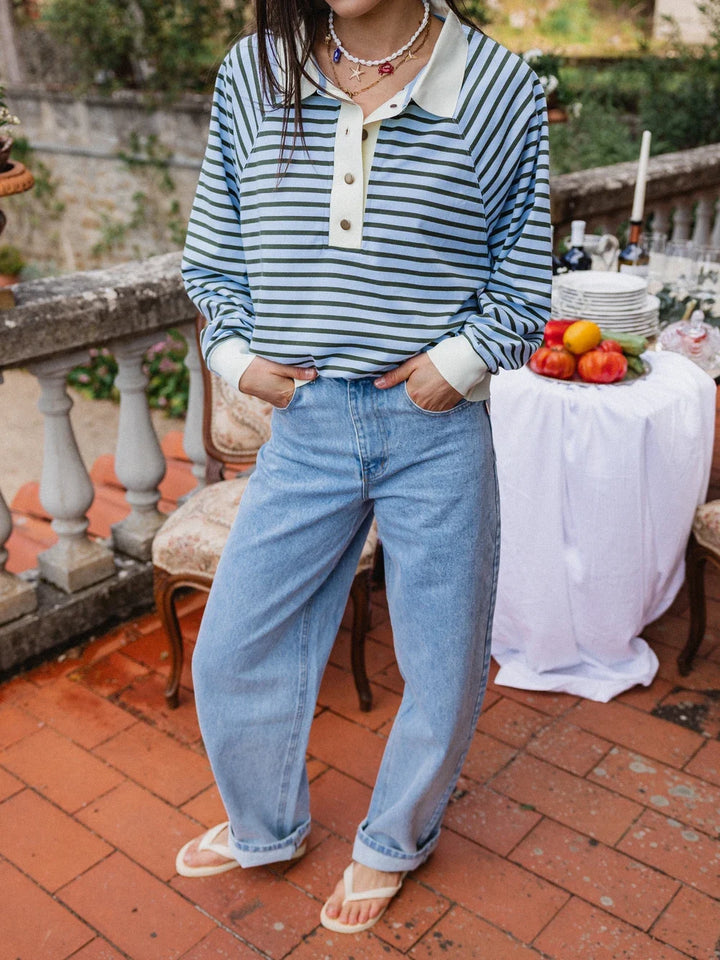 Hellblau gestreiftes Oversized-Polo