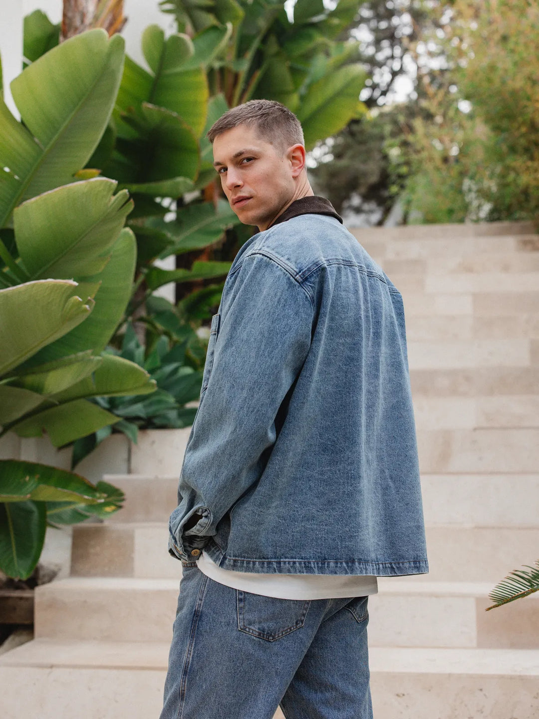 Neue gewaschene Kragen-Detail-Overshirt