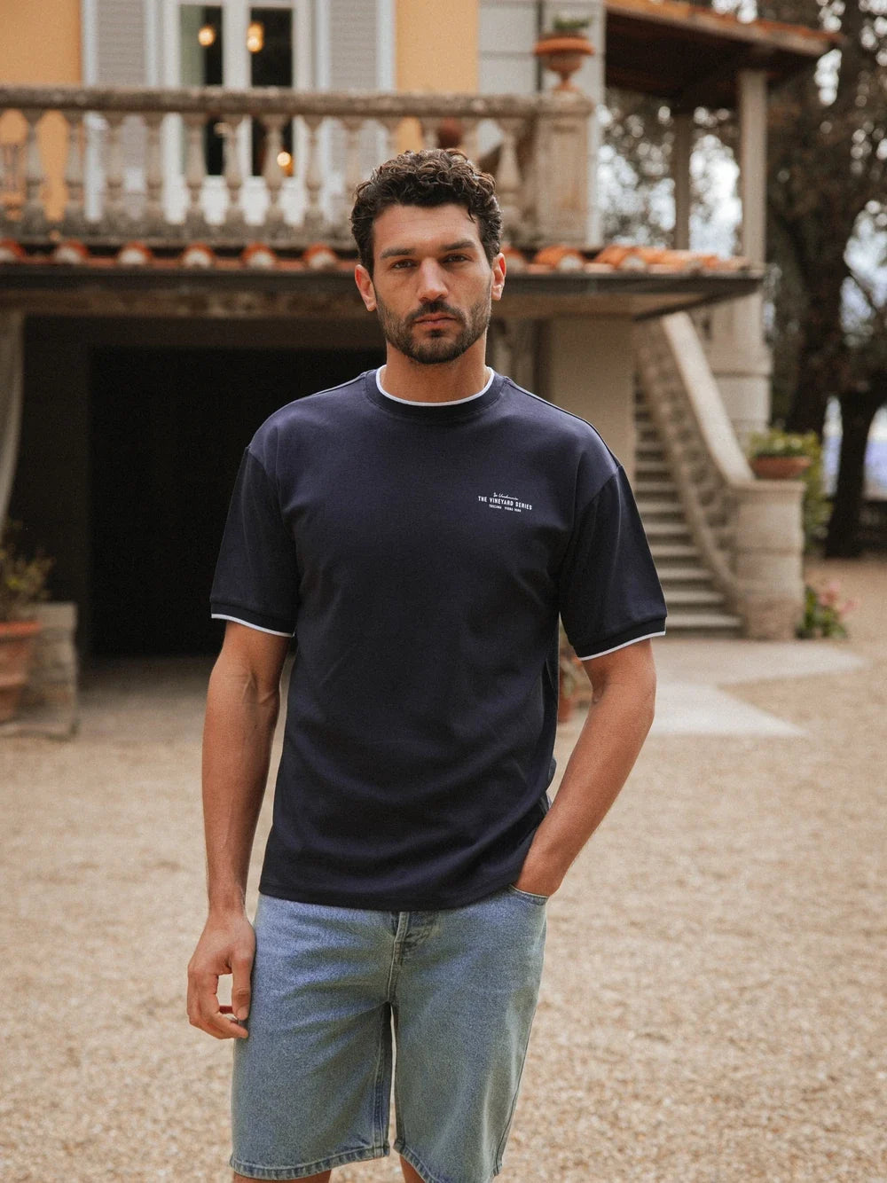 Navy Kragen Oversized T-Shirt