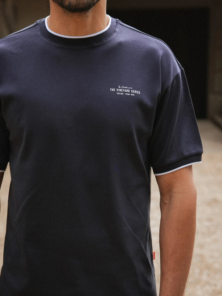 Navy Kragen Oversized T-Shirt