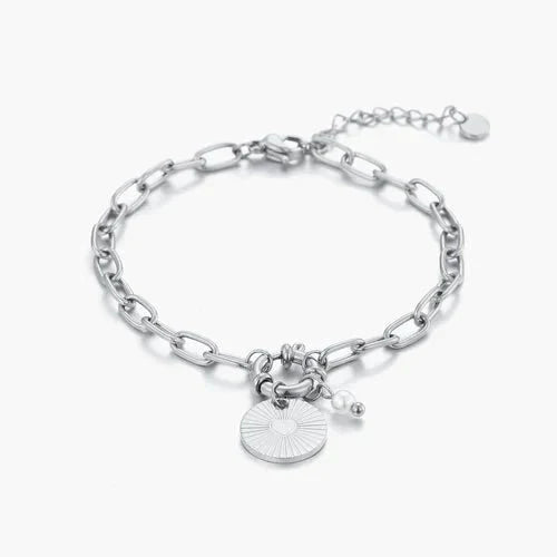 Armband mit Münze und Perle