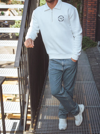 Weißer Polo-Zipper-Pullover