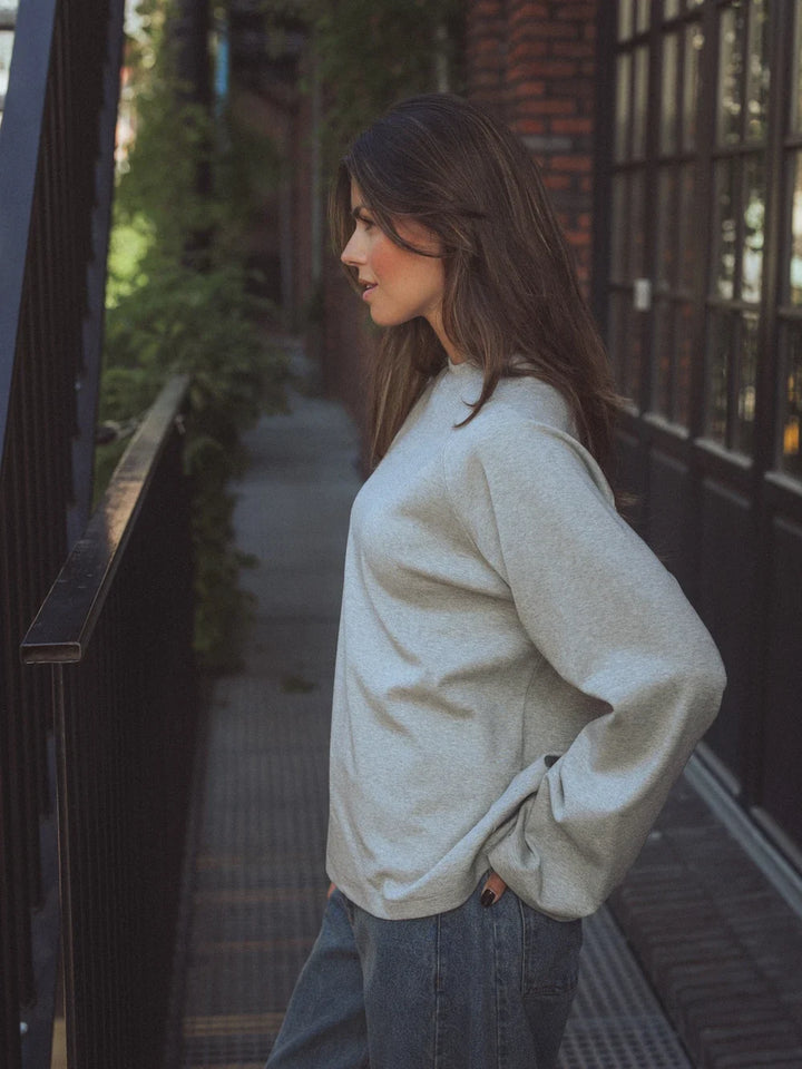 Graues Basic Raglan Oversized Langarmshirt