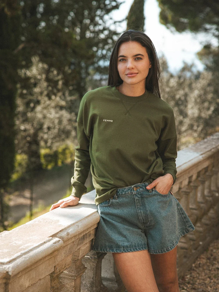 Grüne Femme Langarmshirt