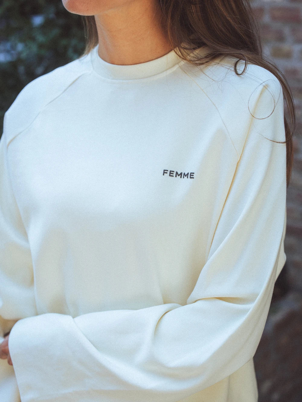 Buttergelbes Raglan-Langarm-T-Shirt
